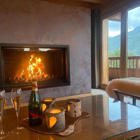 Le Paret Chambres D'Hotes De Charme & Spa Manigod Εξωτερικό φωτογραφία